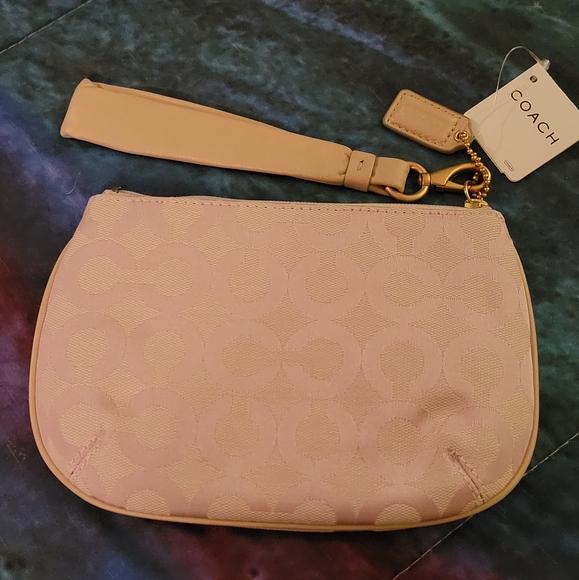 Coach Signature Parker OP Wristlet [NWT] - Picture 9 of 11